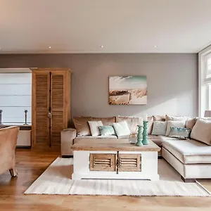 https://guesthouse-at-the-beach.zandvoort-hotels.com